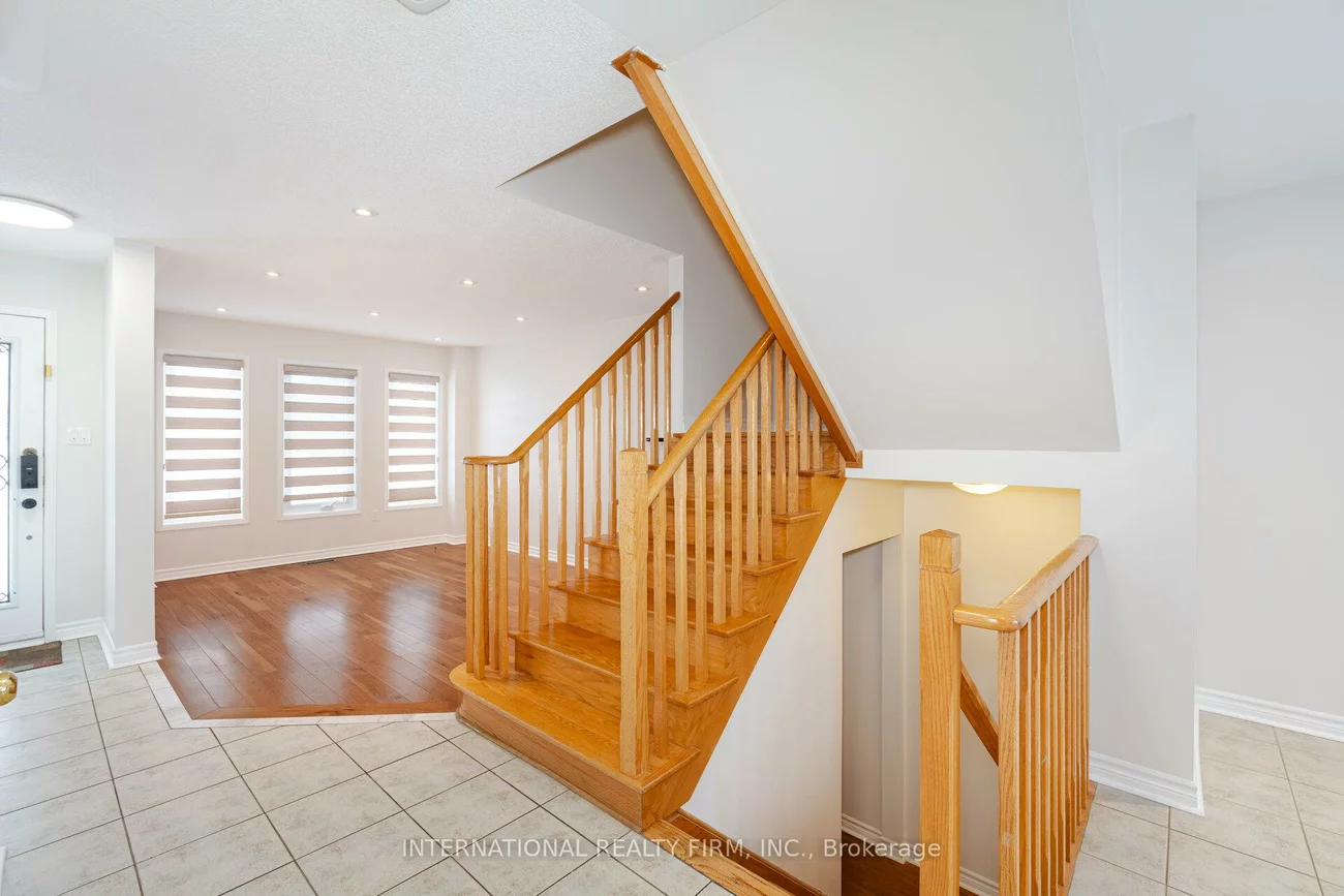 42, Matthew, East Woodbridge, Vaughan