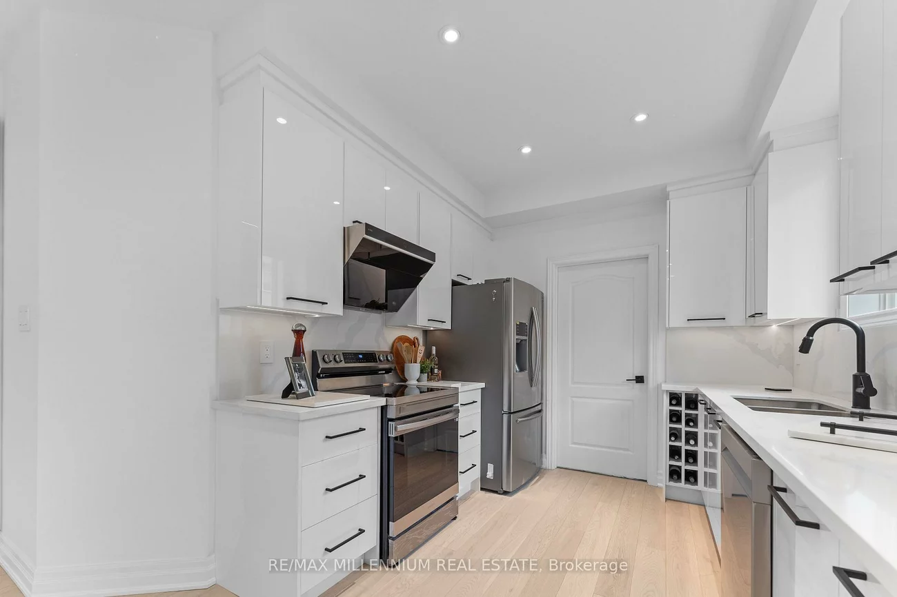 48, Thicket, Vellore Village, Vaughan