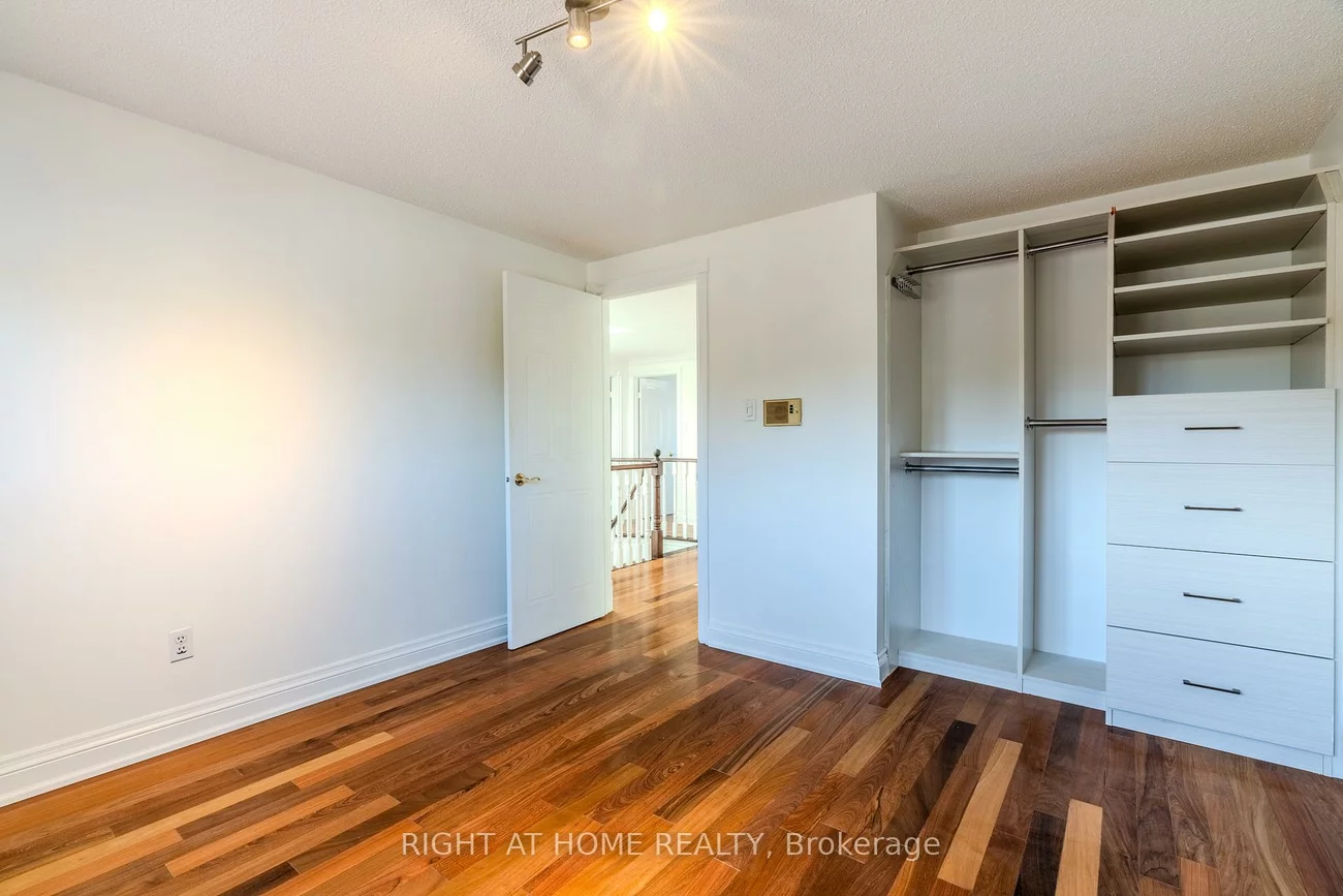 491, Conley, Lakeview Estates, Vaughan