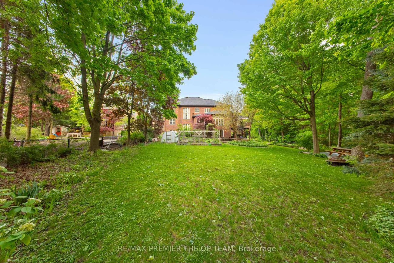 86, Muzich, East Woodbridge, Vaughan