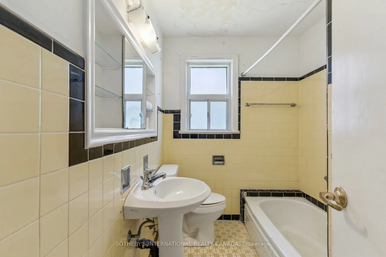 104, Crestwood, Crestwood-Springfarm-Yorkhill, Vaughan