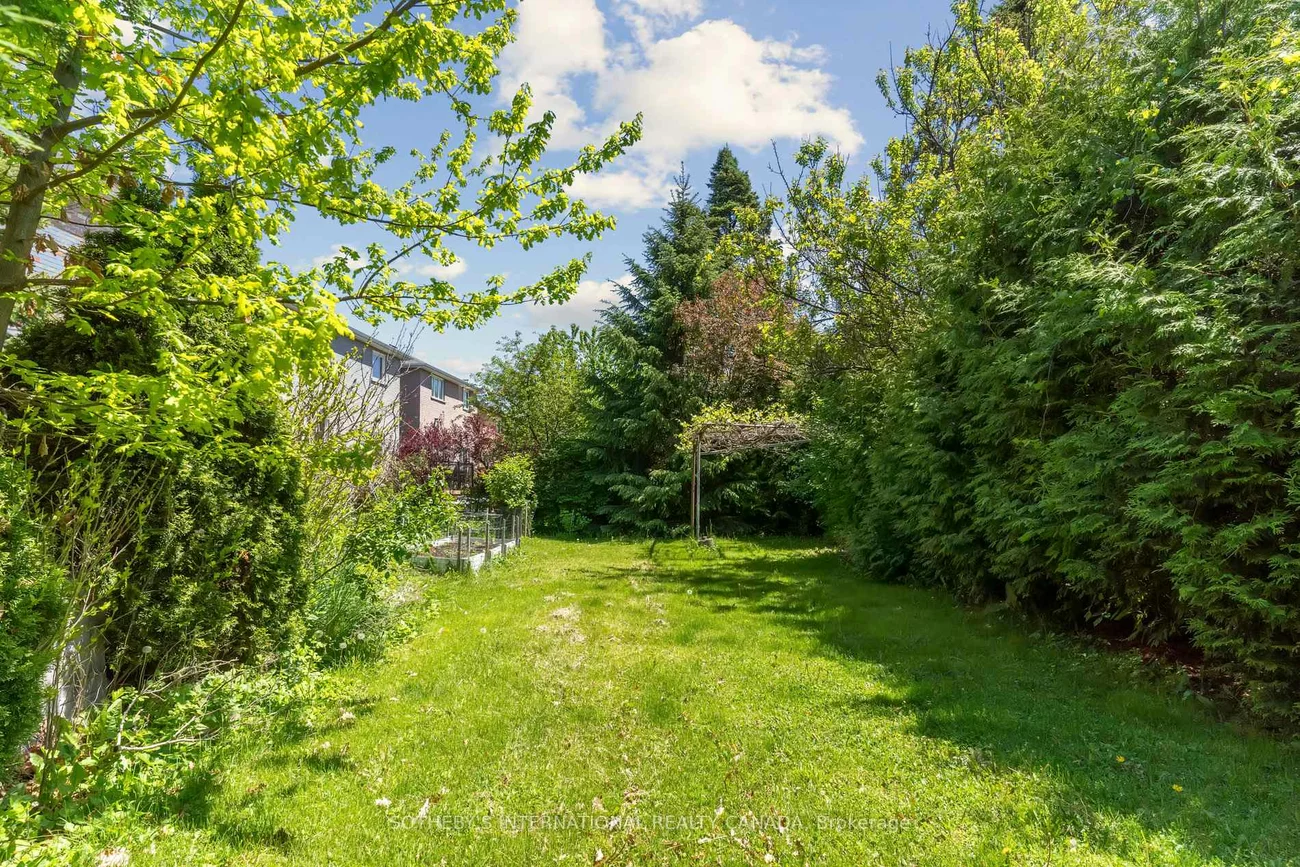 104, Crestwood, Crestwood-Springfarm-Yorkhill, Vaughan