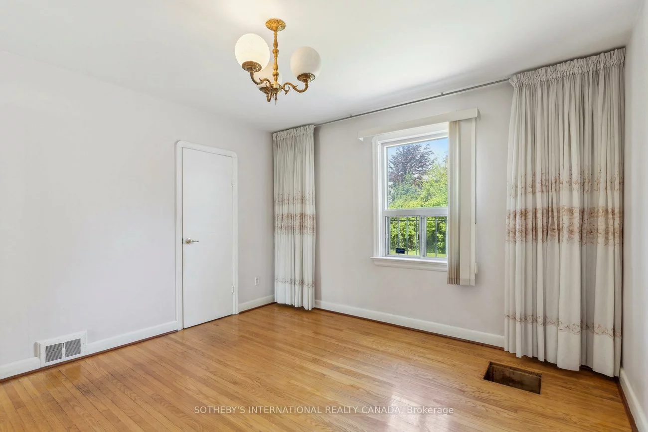 104, Crestwood, Crestwood-Springfarm-Yorkhill, Vaughan