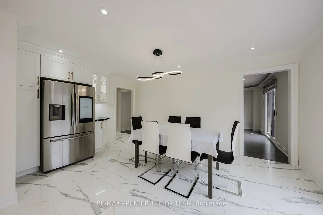99, Benjamin, East Woodbridge, Vaughan