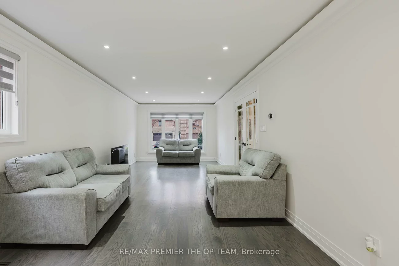 99, Benjamin, East Woodbridge, Vaughan