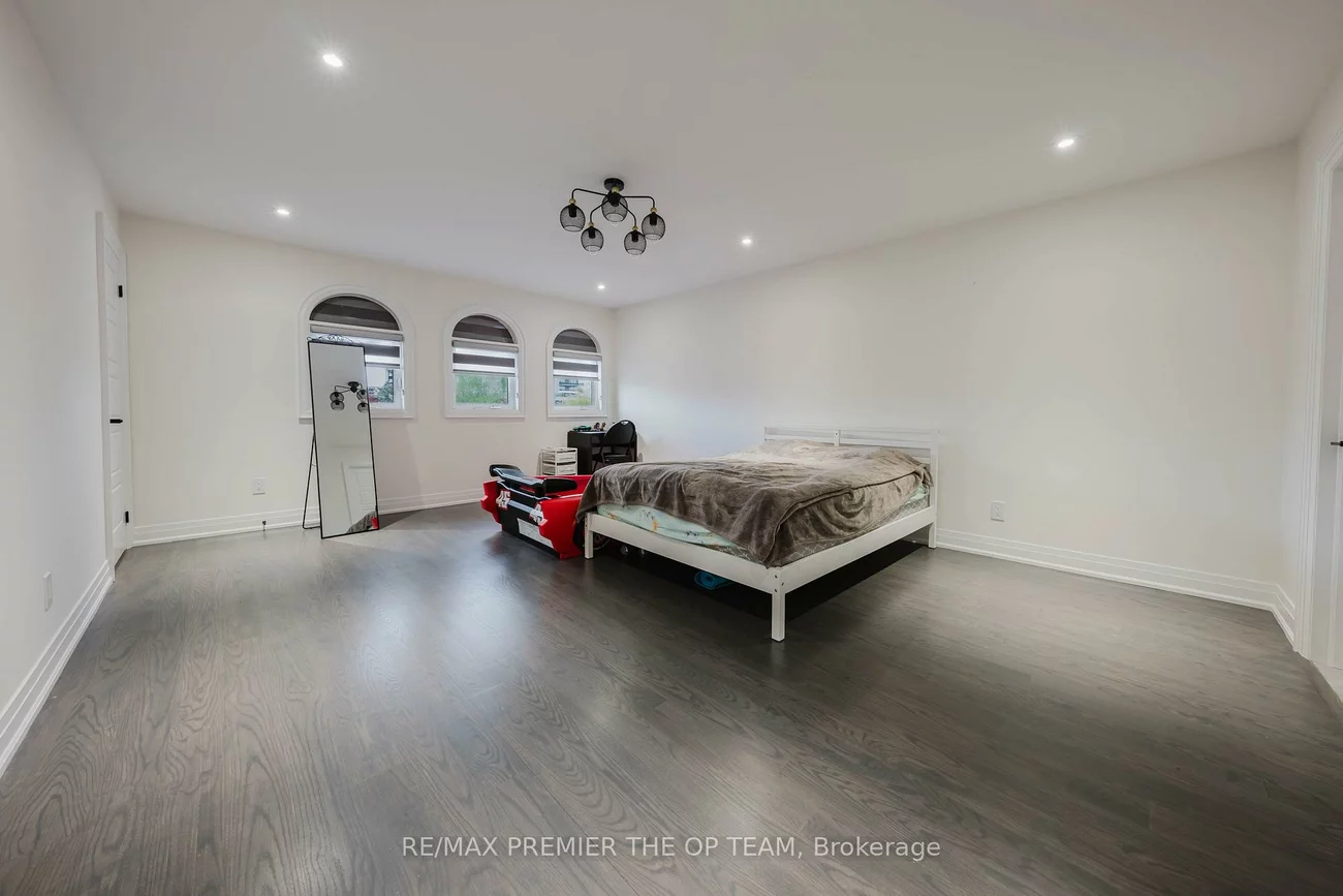 99, Benjamin, East Woodbridge, Vaughan
