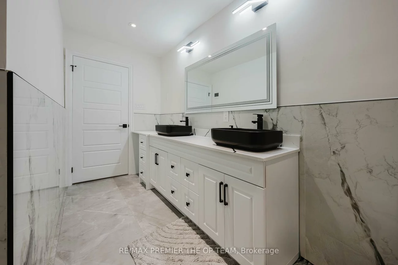 99, Benjamin, East Woodbridge, Vaughan