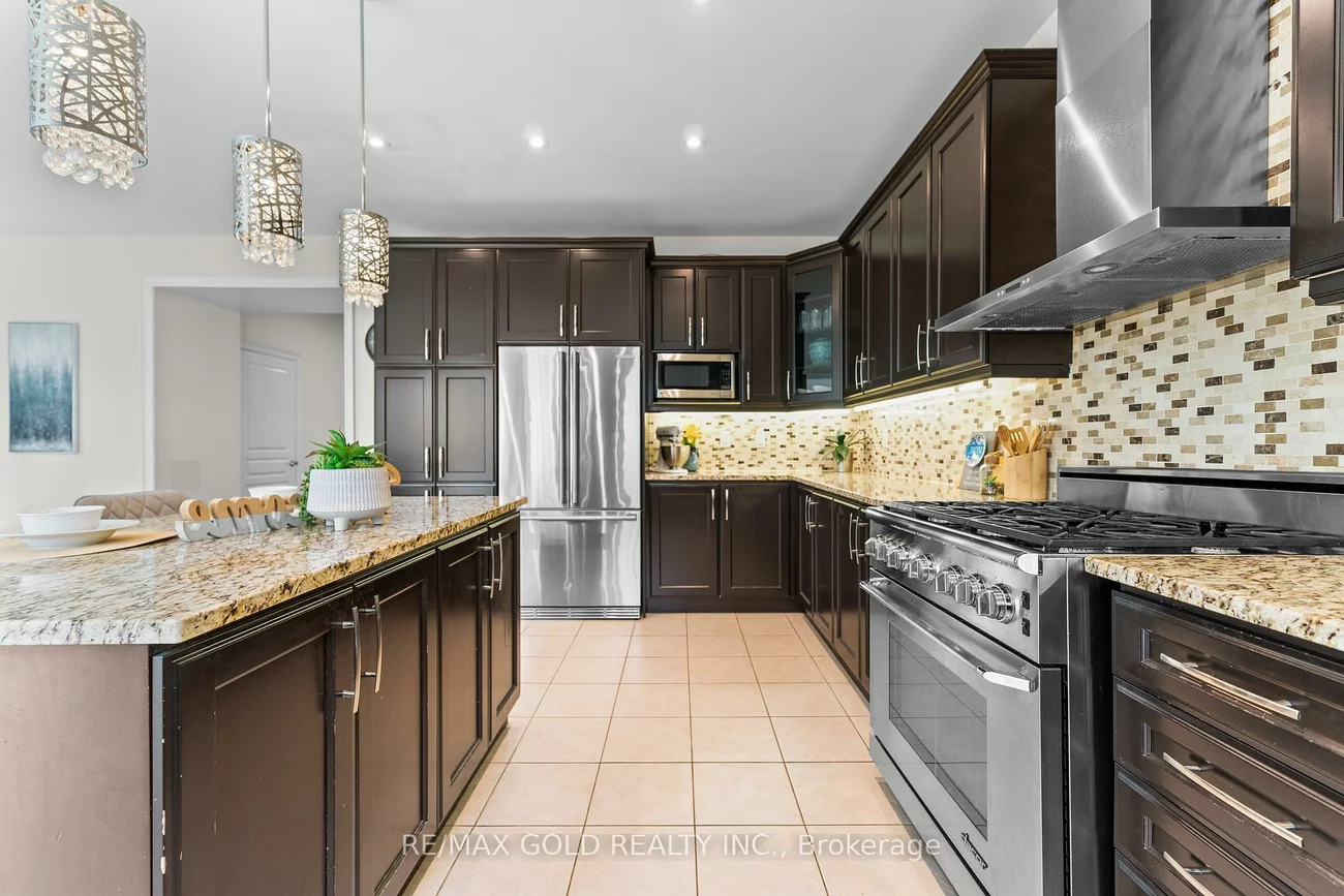 24, Finland, Kleinburg, Vaughan