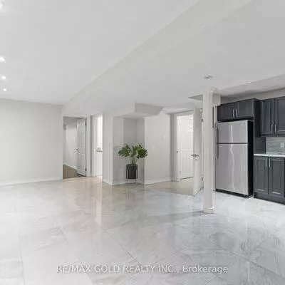 24, Finland, Kleinburg, Vaughan