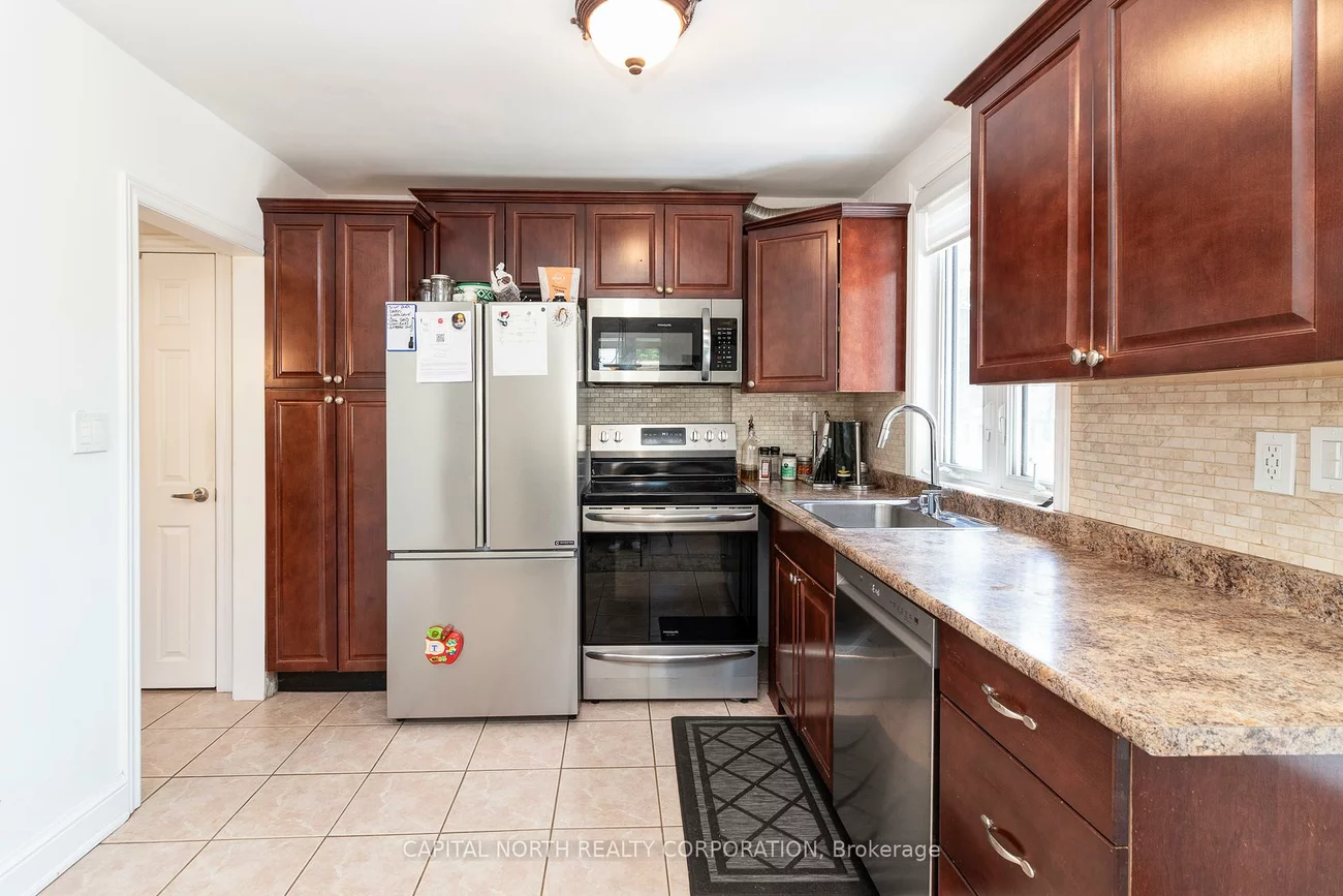 8298, Kipling, West Woodbridge, Vaughan