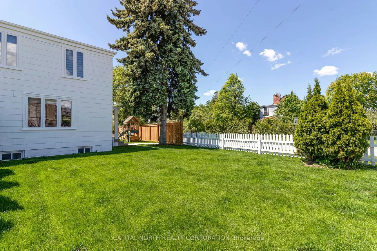 8298, Kipling, West Woodbridge, Vaughan