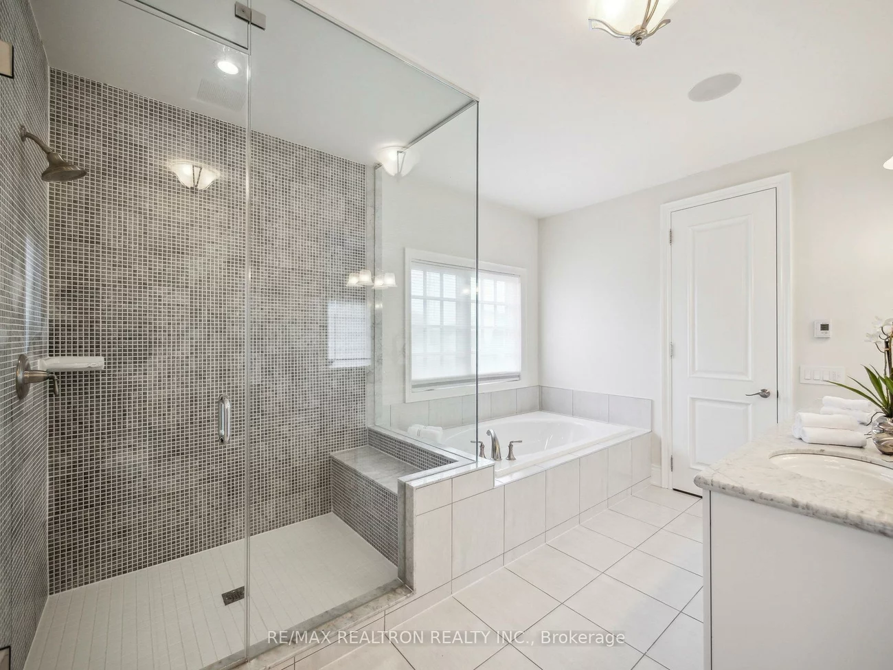 141, Annsleywood, Kleinburg, Vaughan