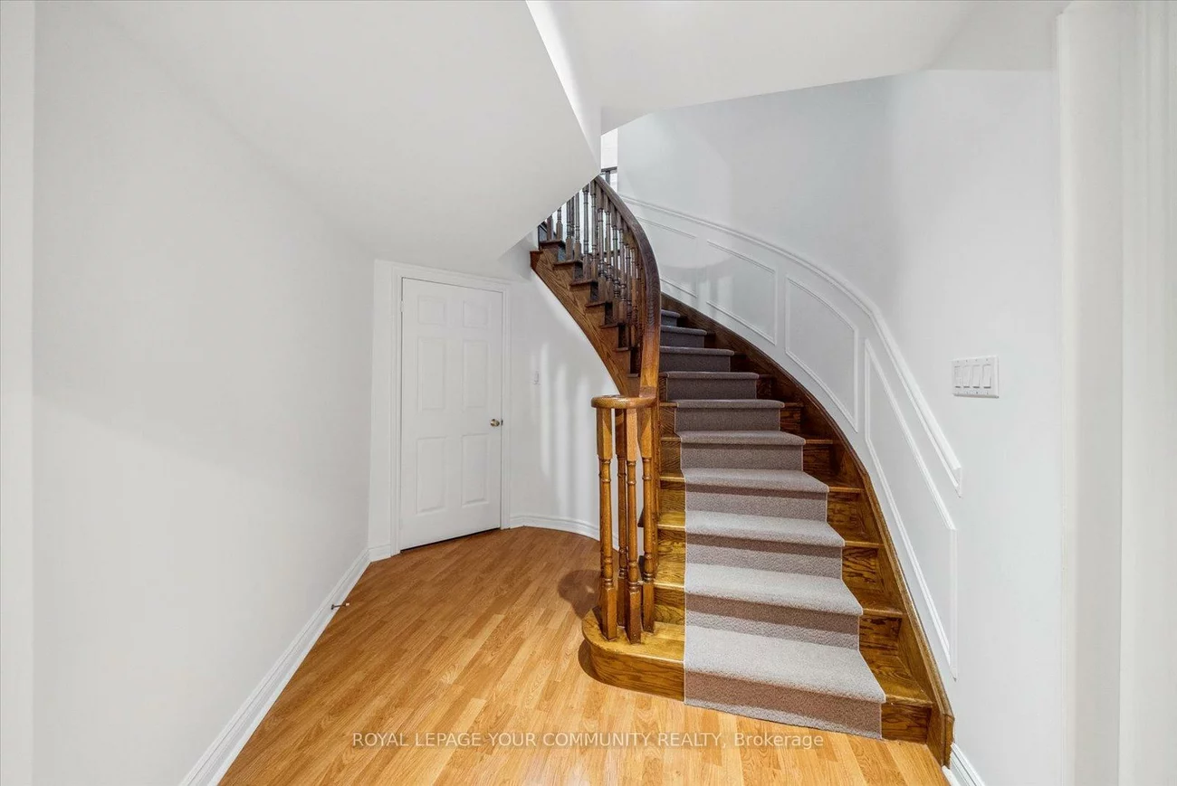 136, Markwood, Crestwood-Springfarm-Yorkhill, Vaughan