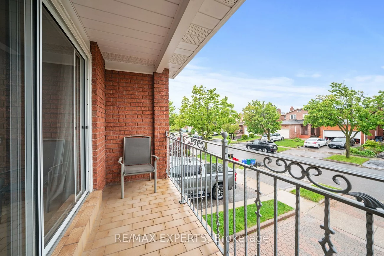 9, Richbell, Brownridge, Vaughan