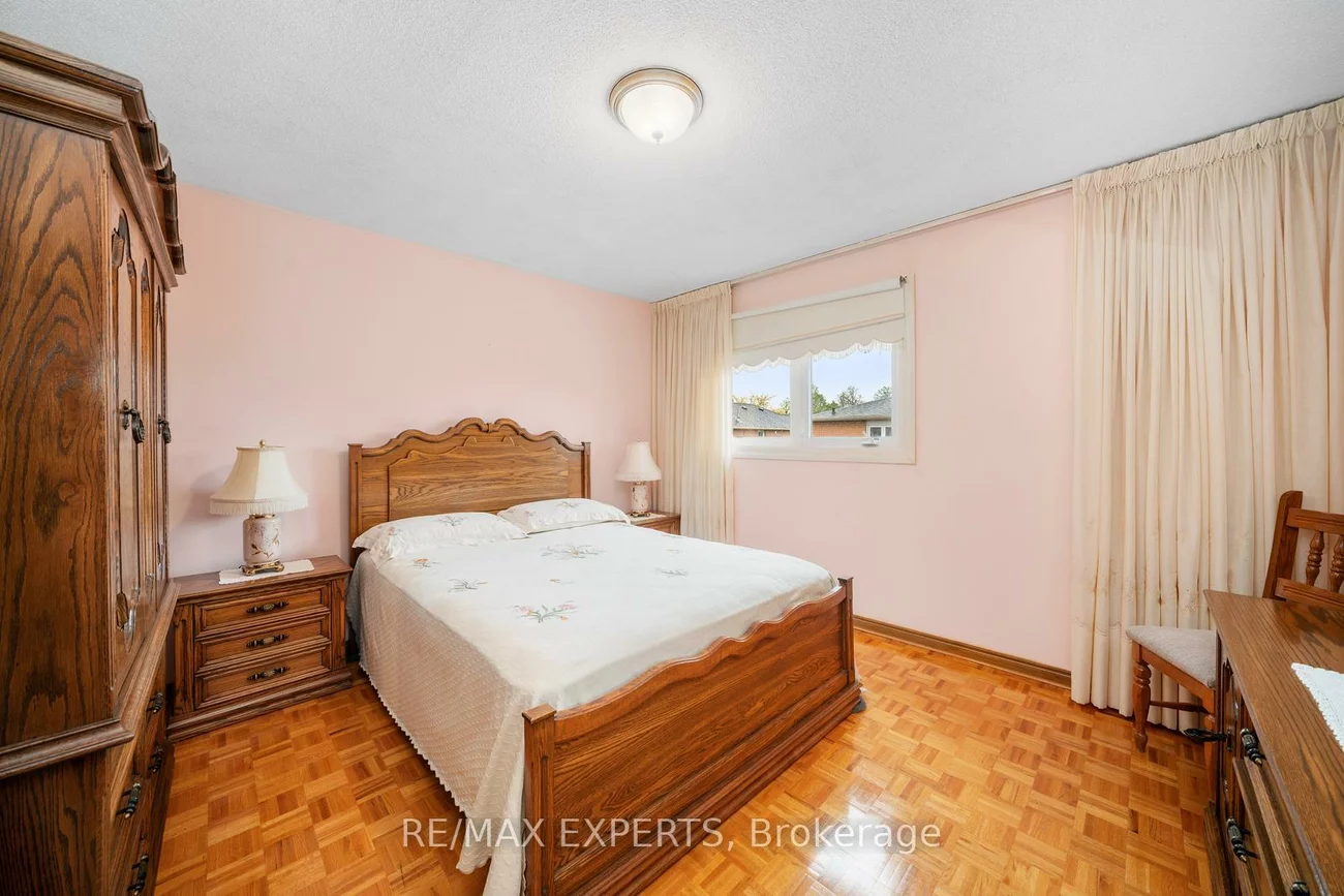 9, Richbell, Brownridge, Vaughan