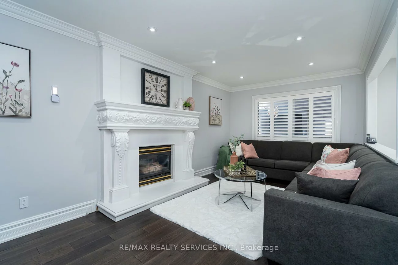 10, Gold Finch, West Woodbridge, Vaughan