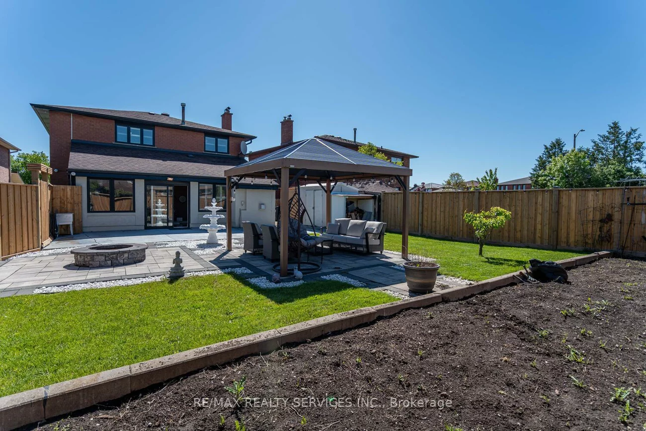 10, Gold Finch, West Woodbridge, Vaughan