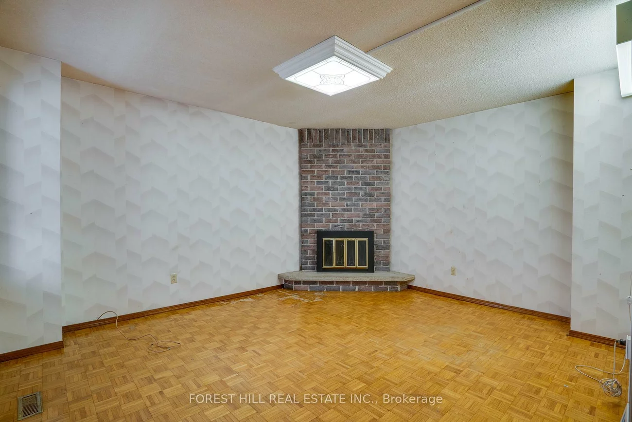 82, Hord, Lakeview Estates, Vaughan
