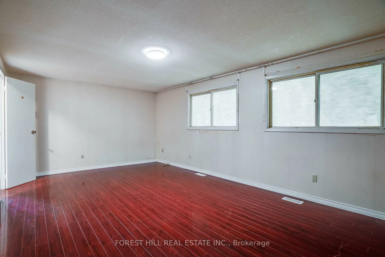 82, Hord, Lakeview Estates, Vaughan