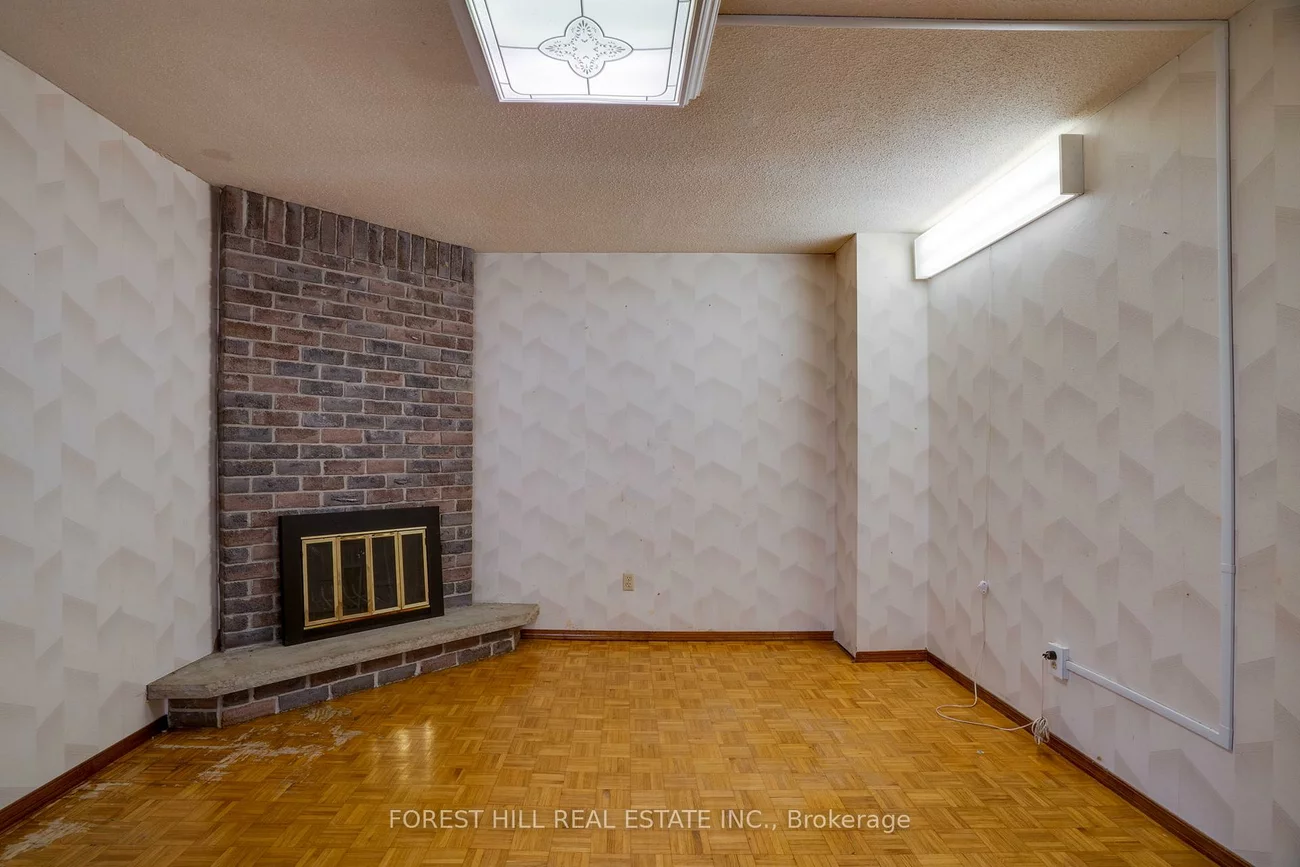 82, Hord, Lakeview Estates, Vaughan