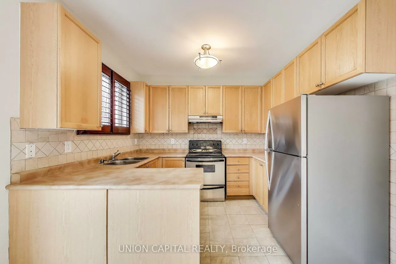 5, Robins Nest, Vellore Village, Vaughan
