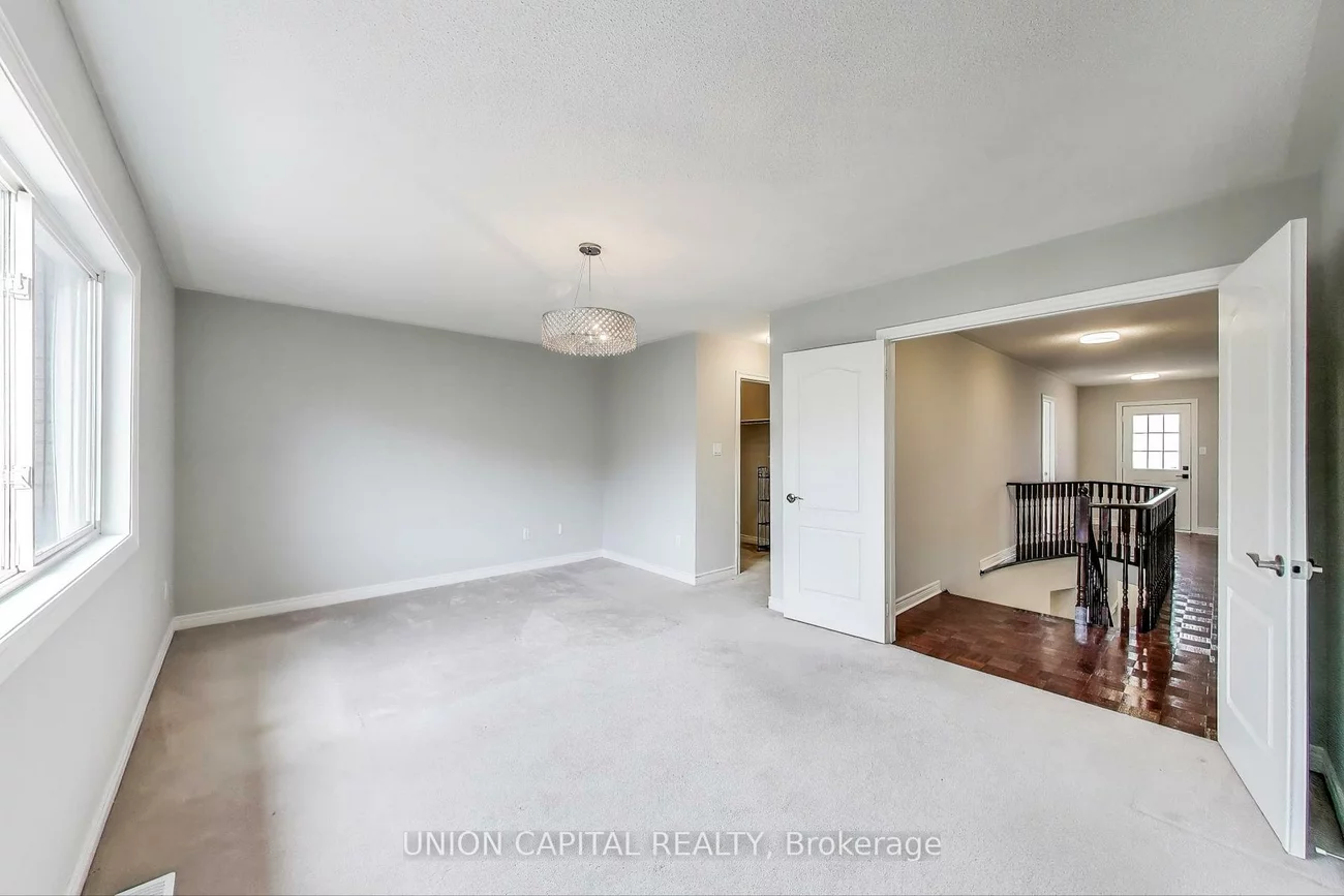 5, Robins Nest, Vellore Village, Vaughan