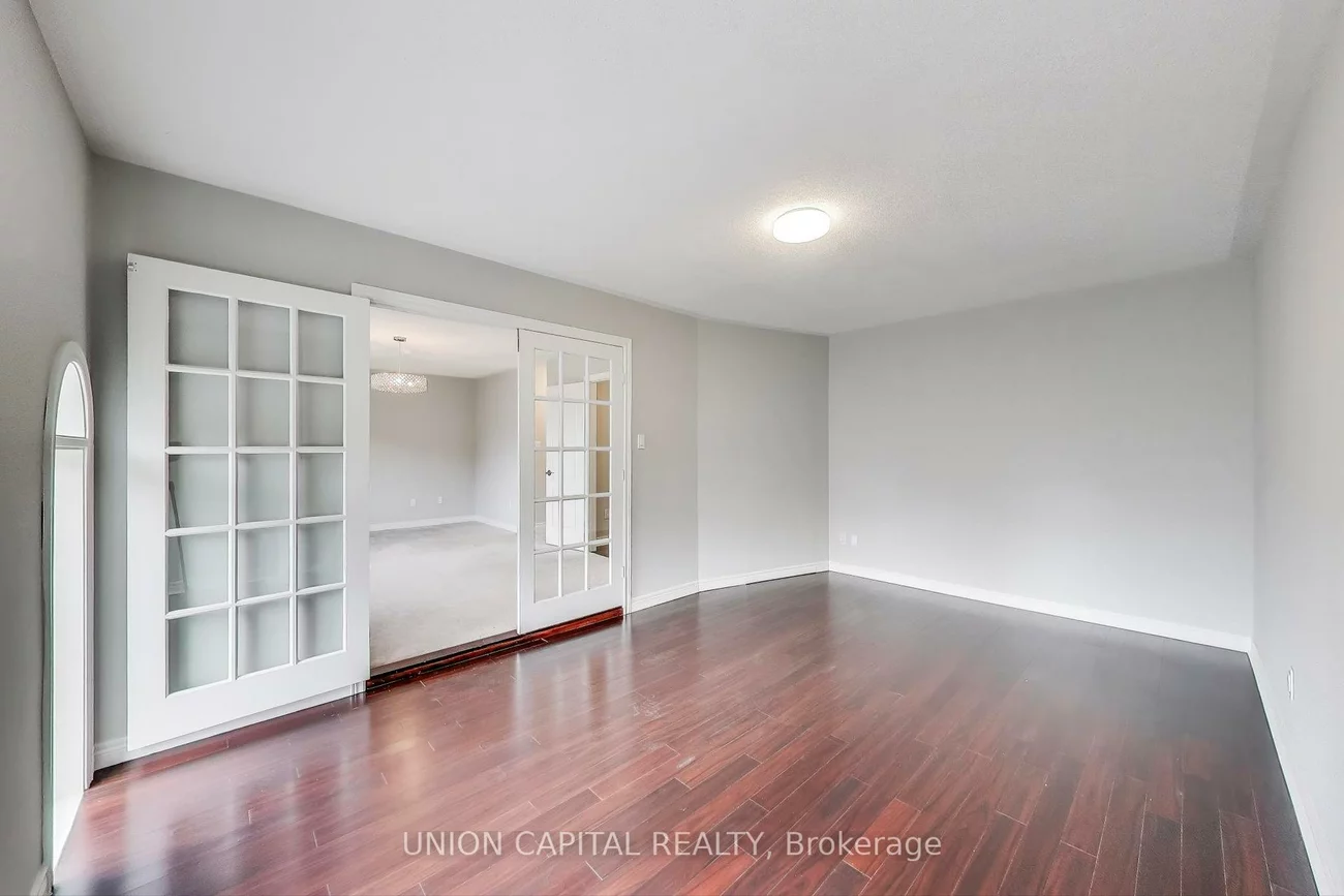 5, Robins Nest, Vellore Village, Vaughan