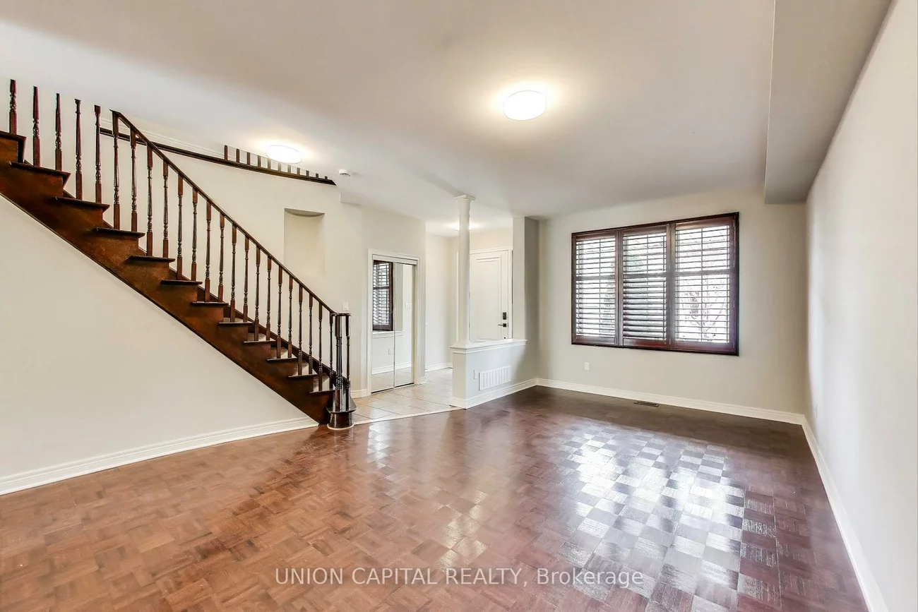 5, Robins Nest, Vellore Village, Vaughan