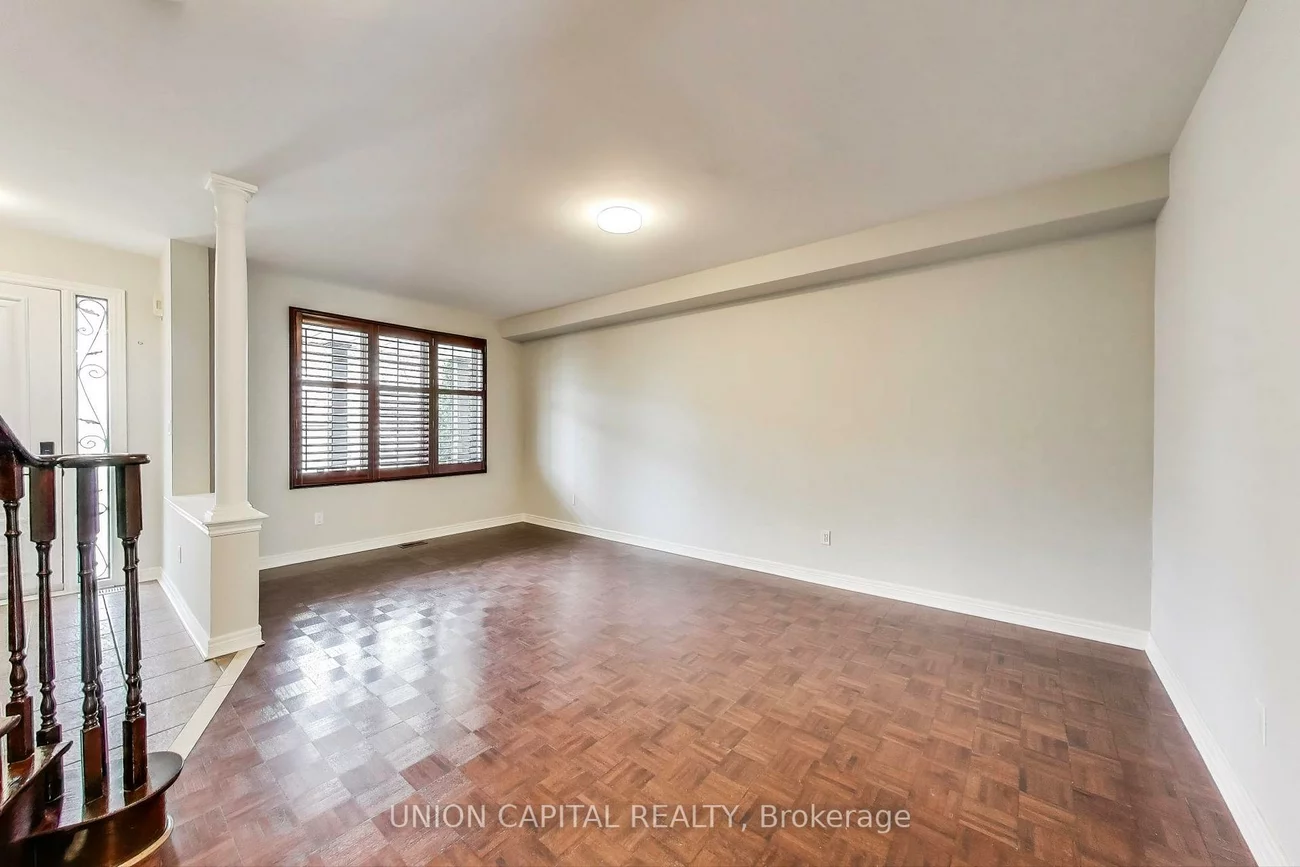 5, Robins Nest, Vellore Village, Vaughan