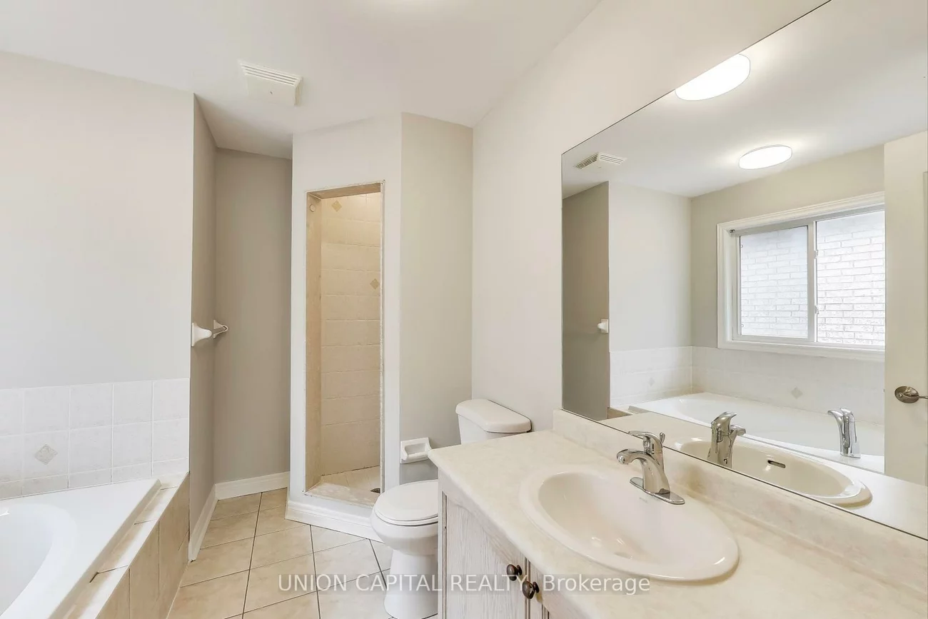 5, Robins Nest, Vellore Village, Vaughan