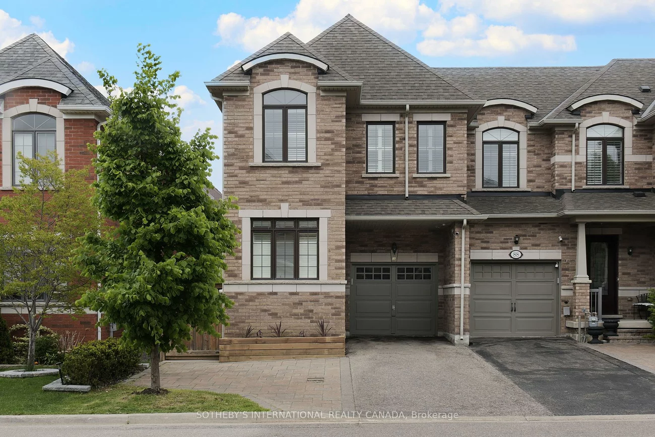 86, Alexie, Vellore Village, Vaughan