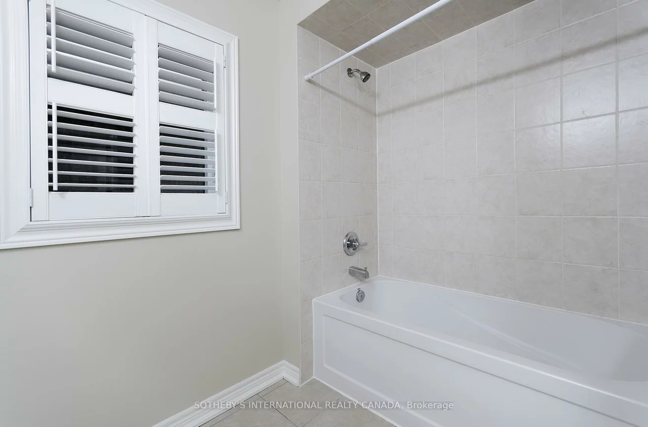 86, Alexie, Vellore Village, Vaughan