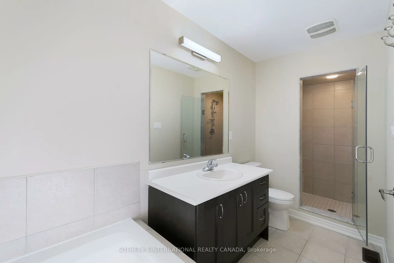 86, Alexie, Vellore Village, Vaughan