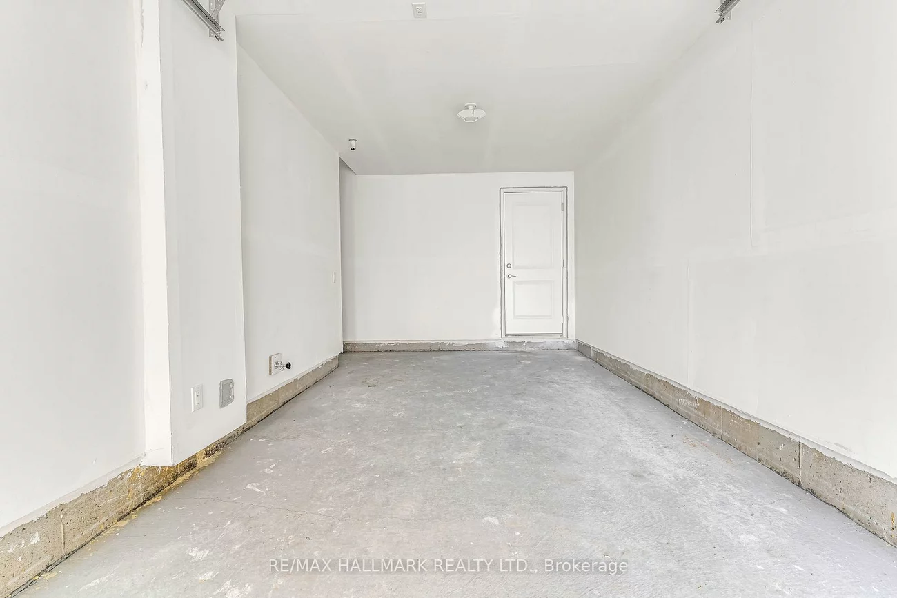 26, Dandara, Steeles West Industrial, Vaughan