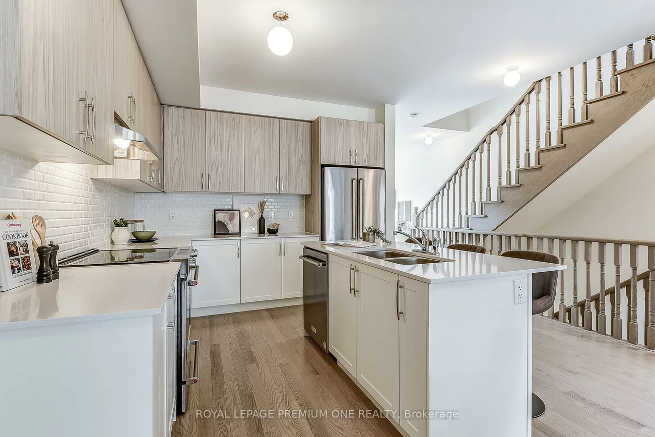 216, Tennant, Vellore Village, Vaughan