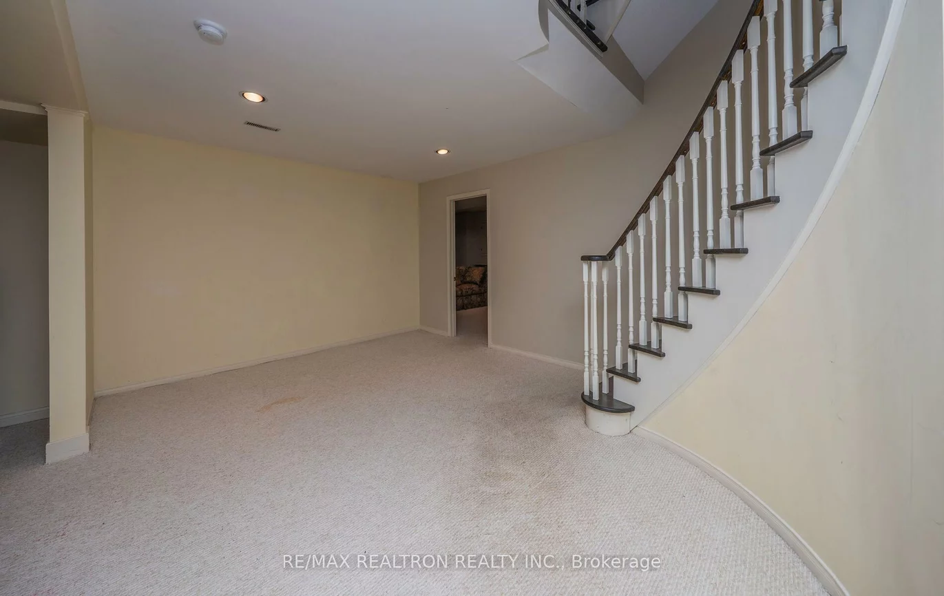 53, Hefhill, Crestwood-Springfarm-Yorkhill, Vaughan