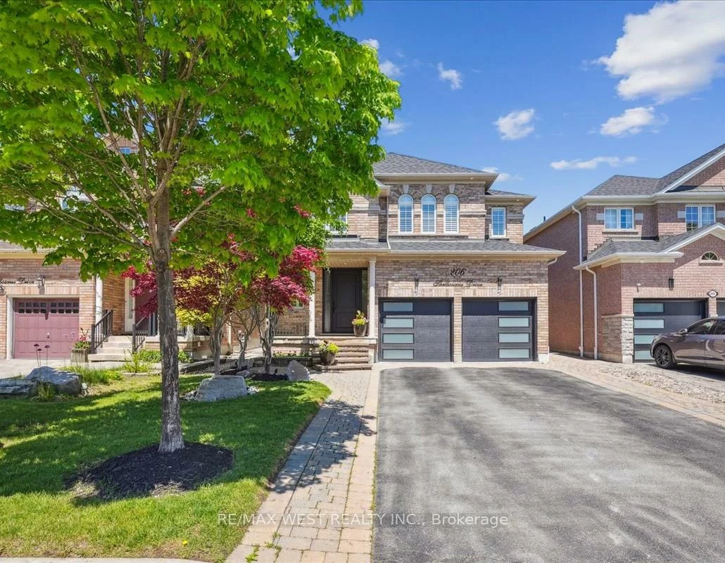 206, Shelbourne, Vellore Village, Vaughan