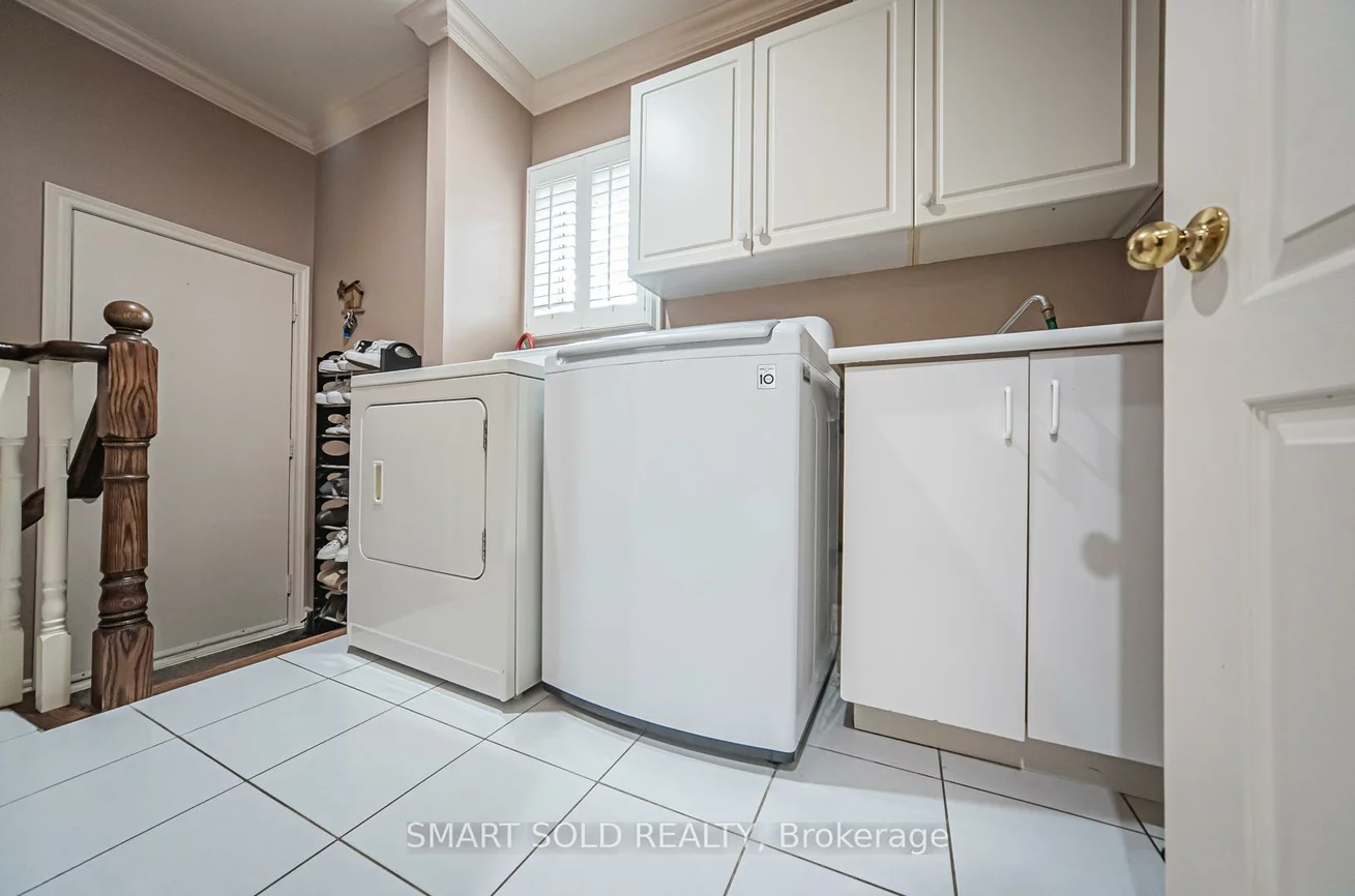 58, Helmsdale, Maple, Vaughan