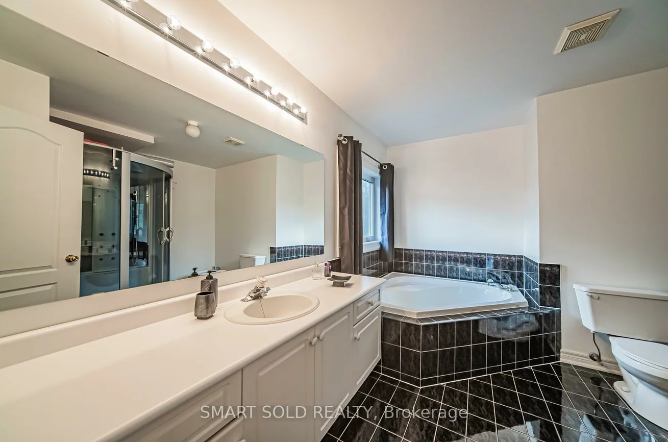 58, Helmsdale, Maple, Vaughan