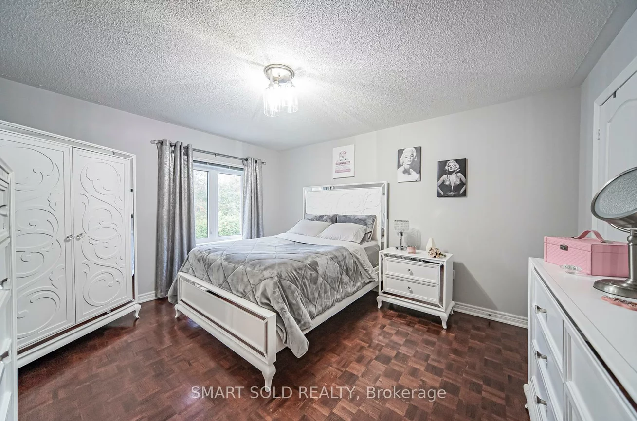 58, Helmsdale, Maple, Vaughan
