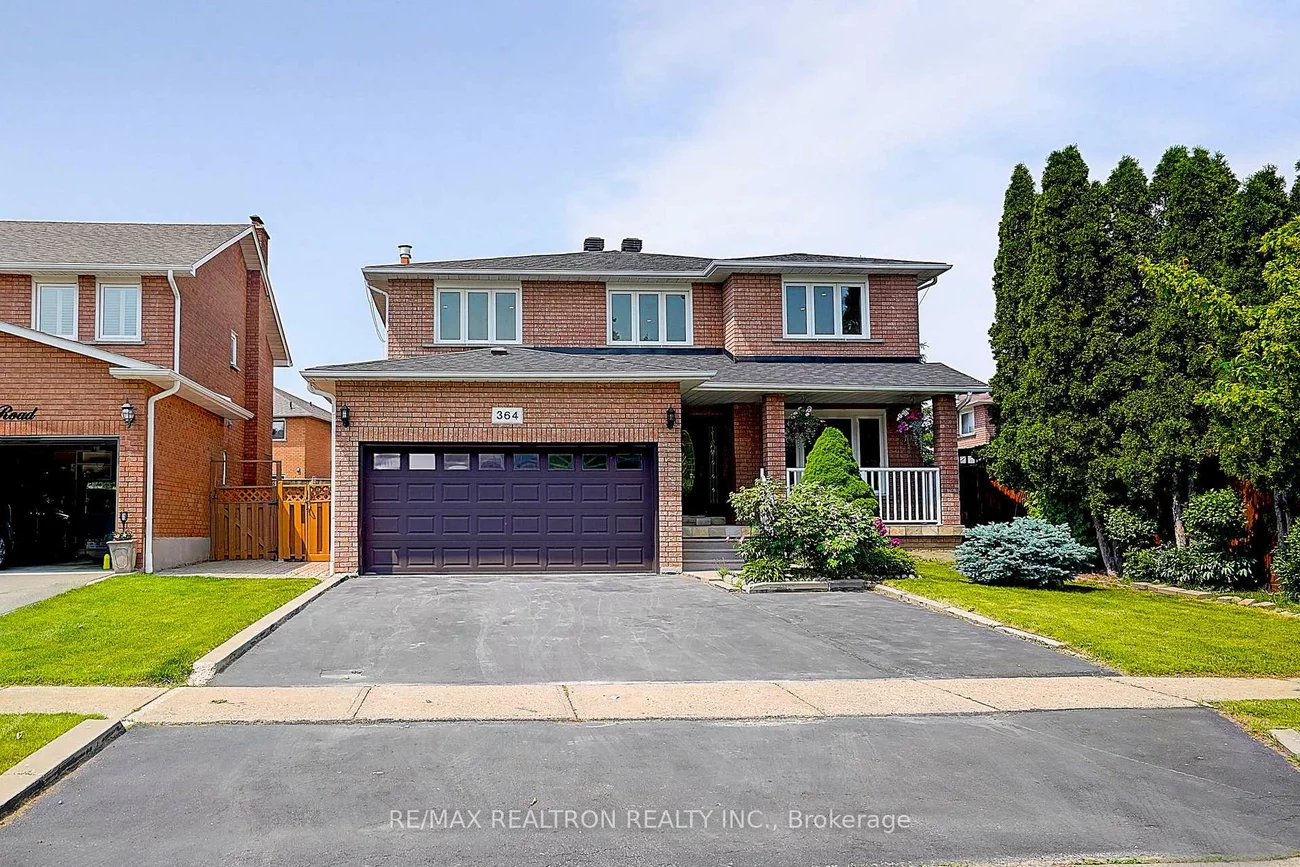 364, Castlehill, Maple, Vaughan