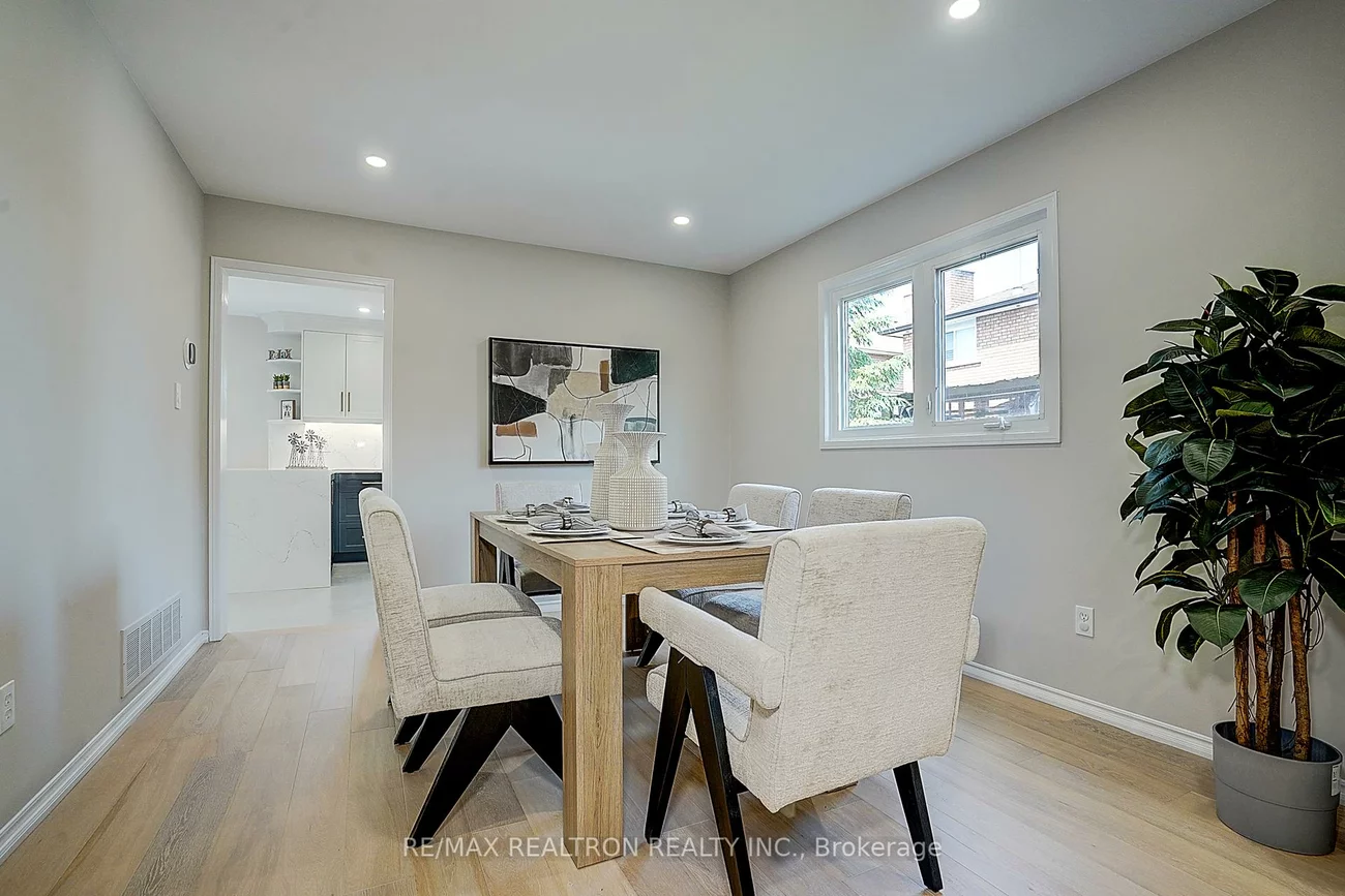 364, Castlehill, Maple, Vaughan