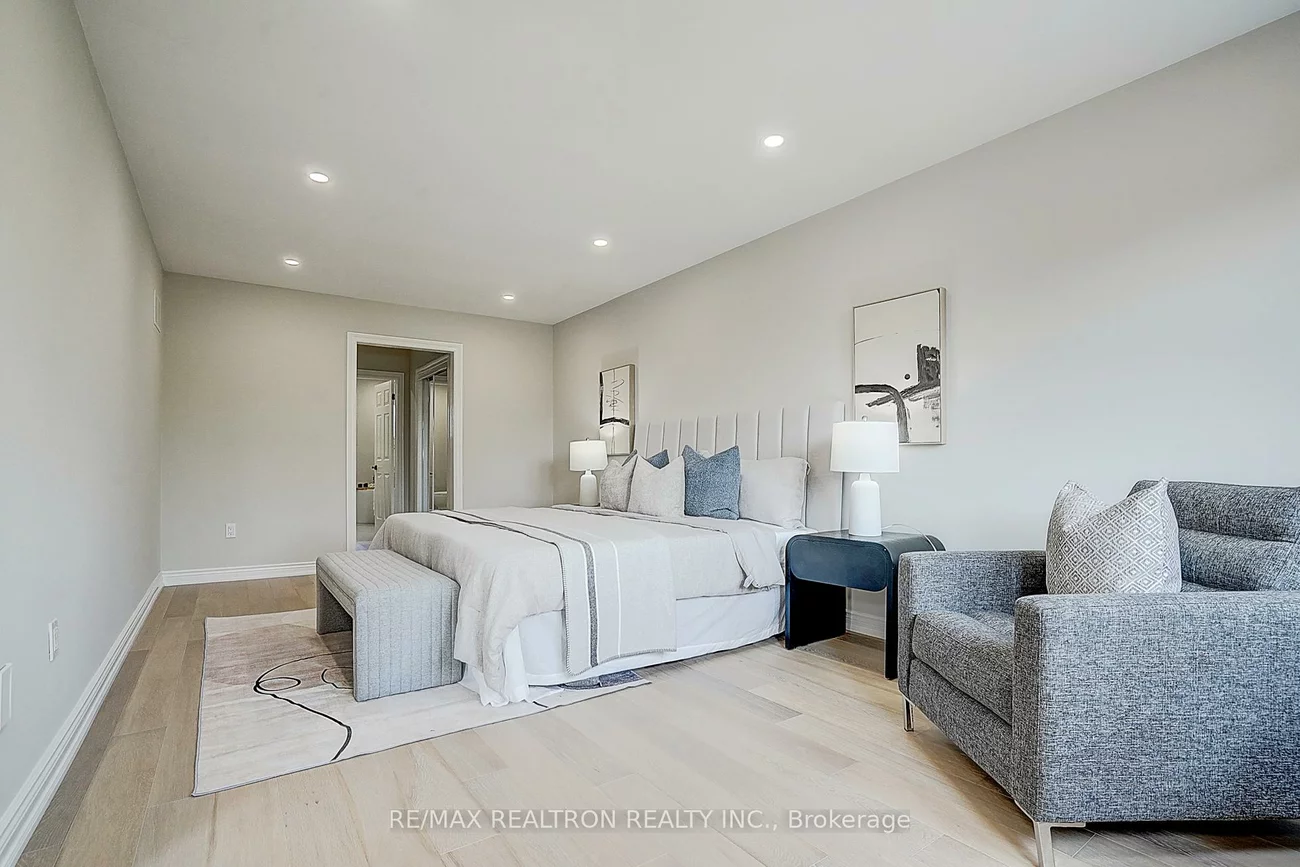 364, Castlehill, Maple, Vaughan