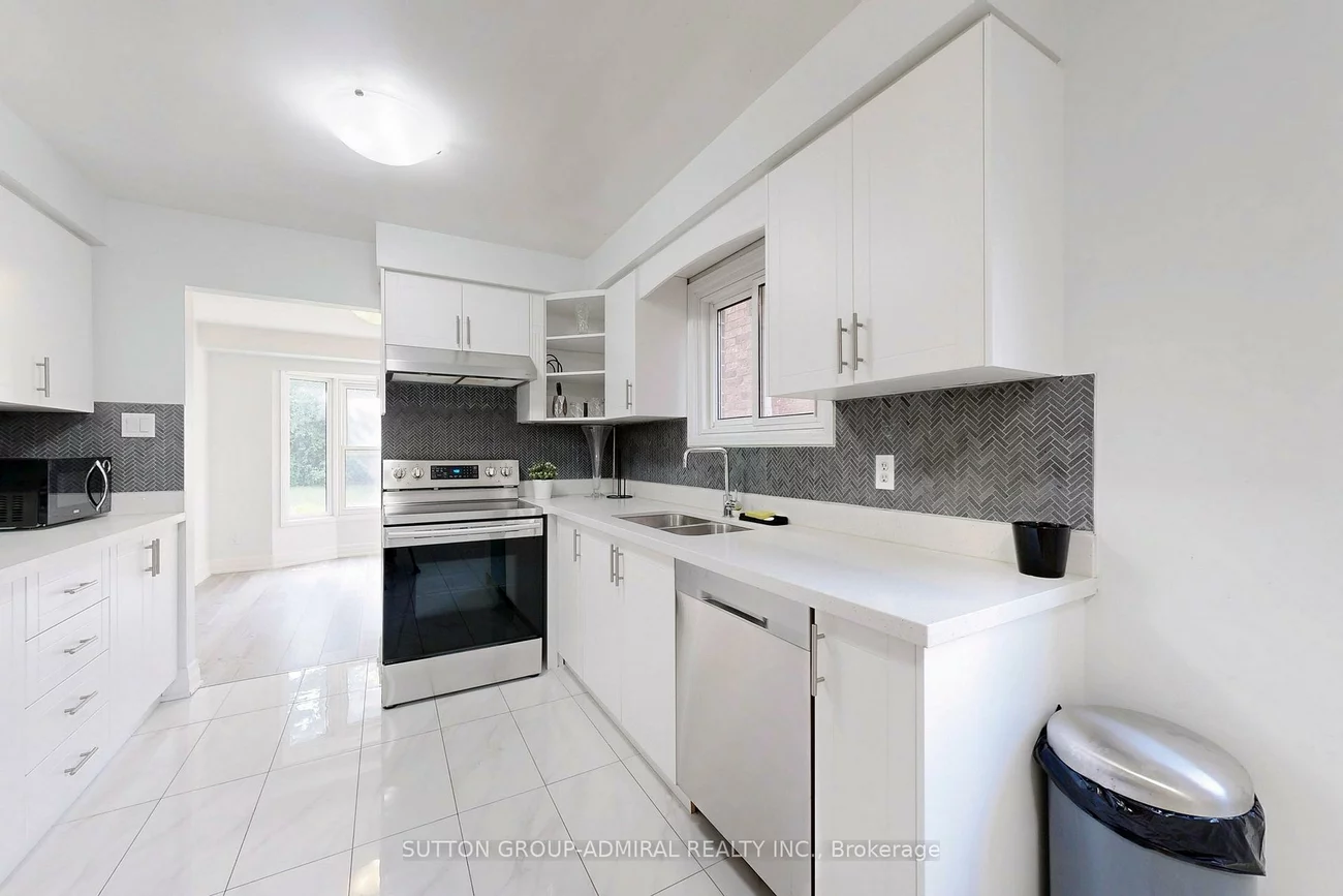 127, North Meadow, Crestwood-Springfarm-Yorkhill, Vaughan