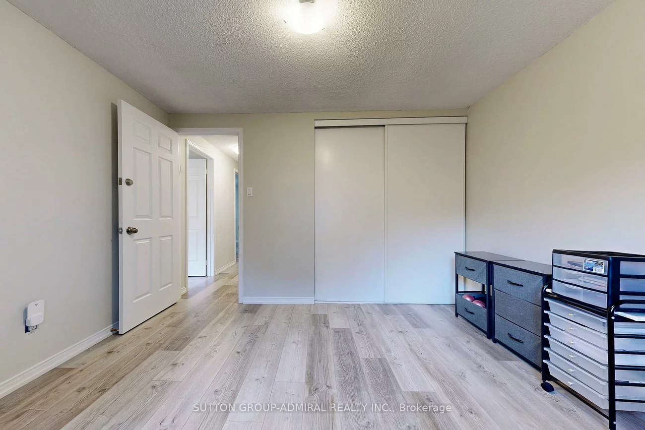 127, North Meadow, Crestwood-Springfarm-Yorkhill, Vaughan