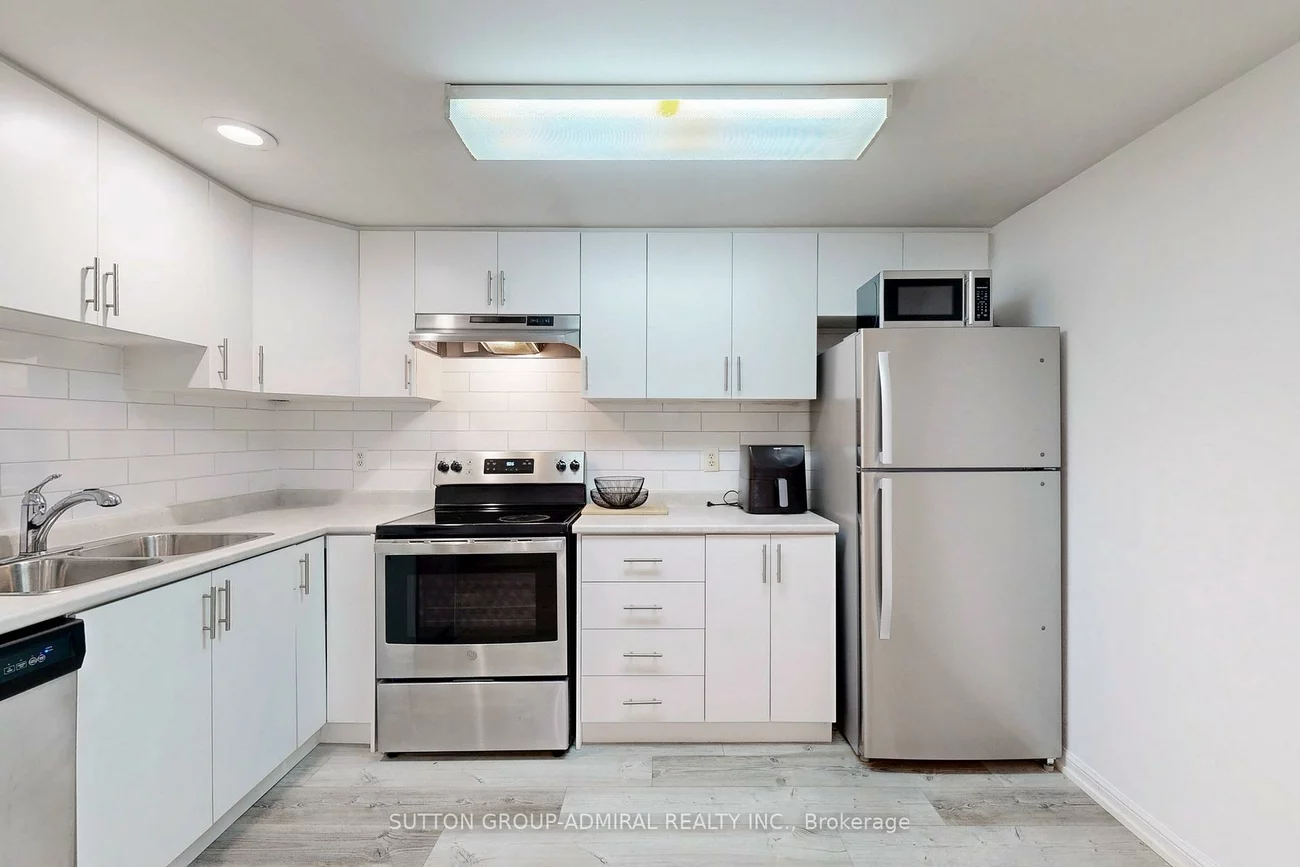 127, North Meadow, Crestwood-Springfarm-Yorkhill, Vaughan