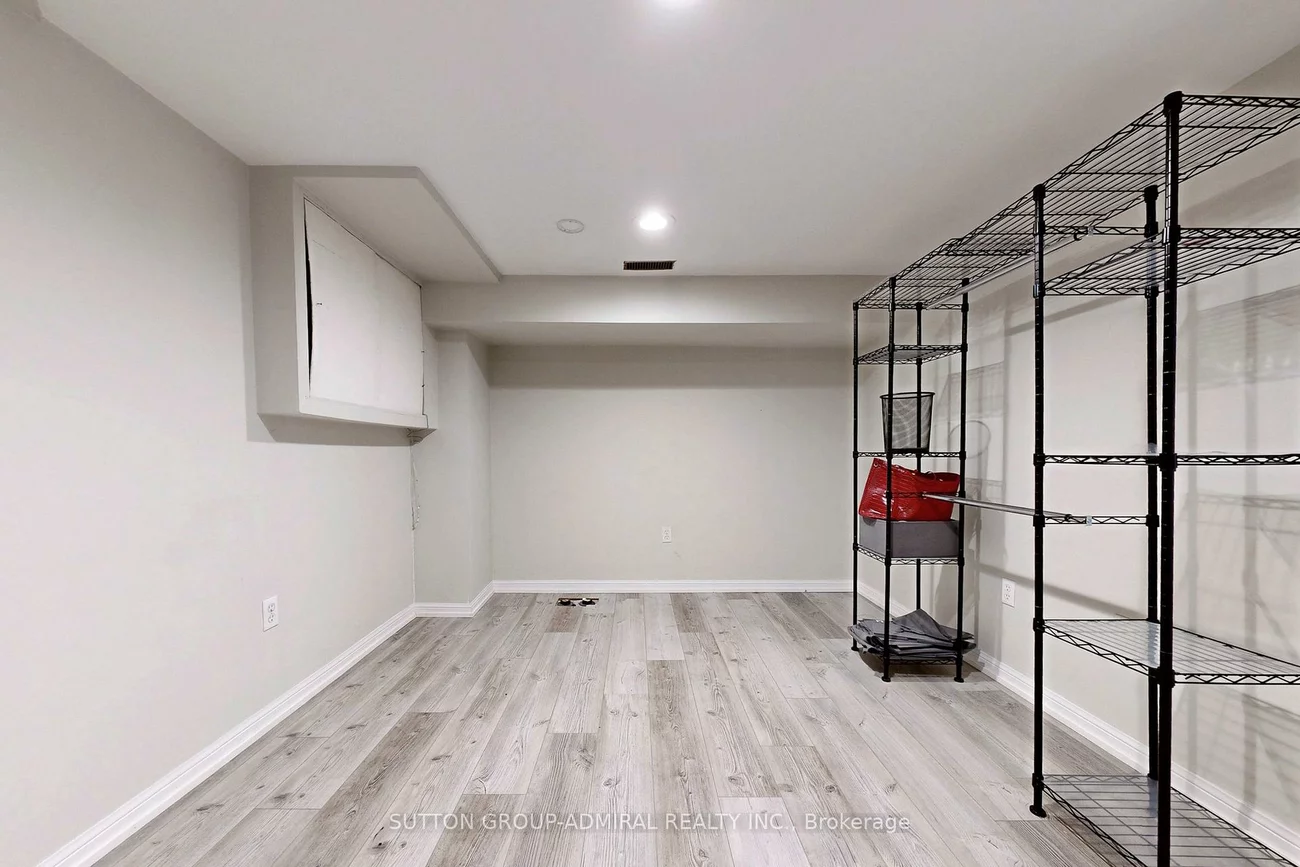 127, North Meadow, Crestwood-Springfarm-Yorkhill, Vaughan