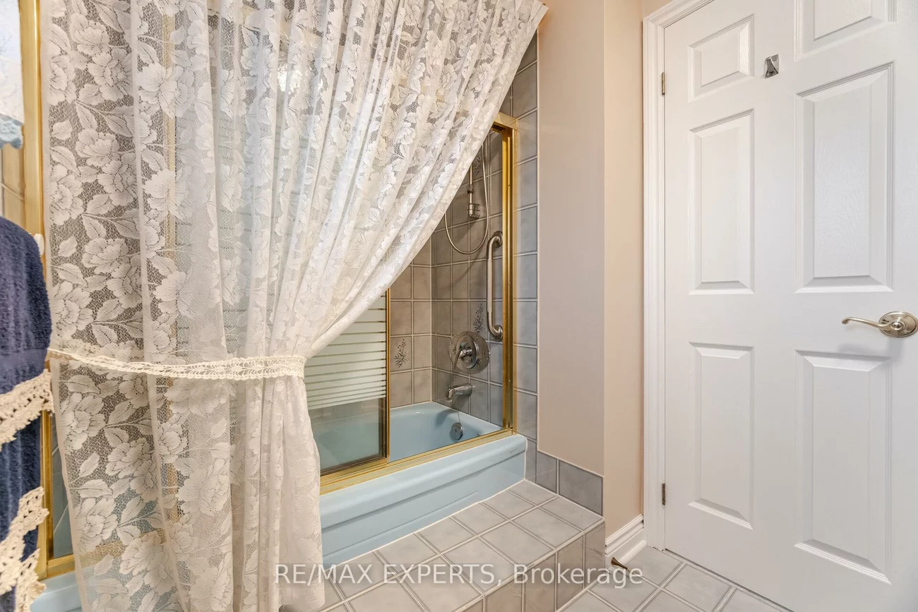 21, Williamsburg, East Woodbridge, Vaughan
