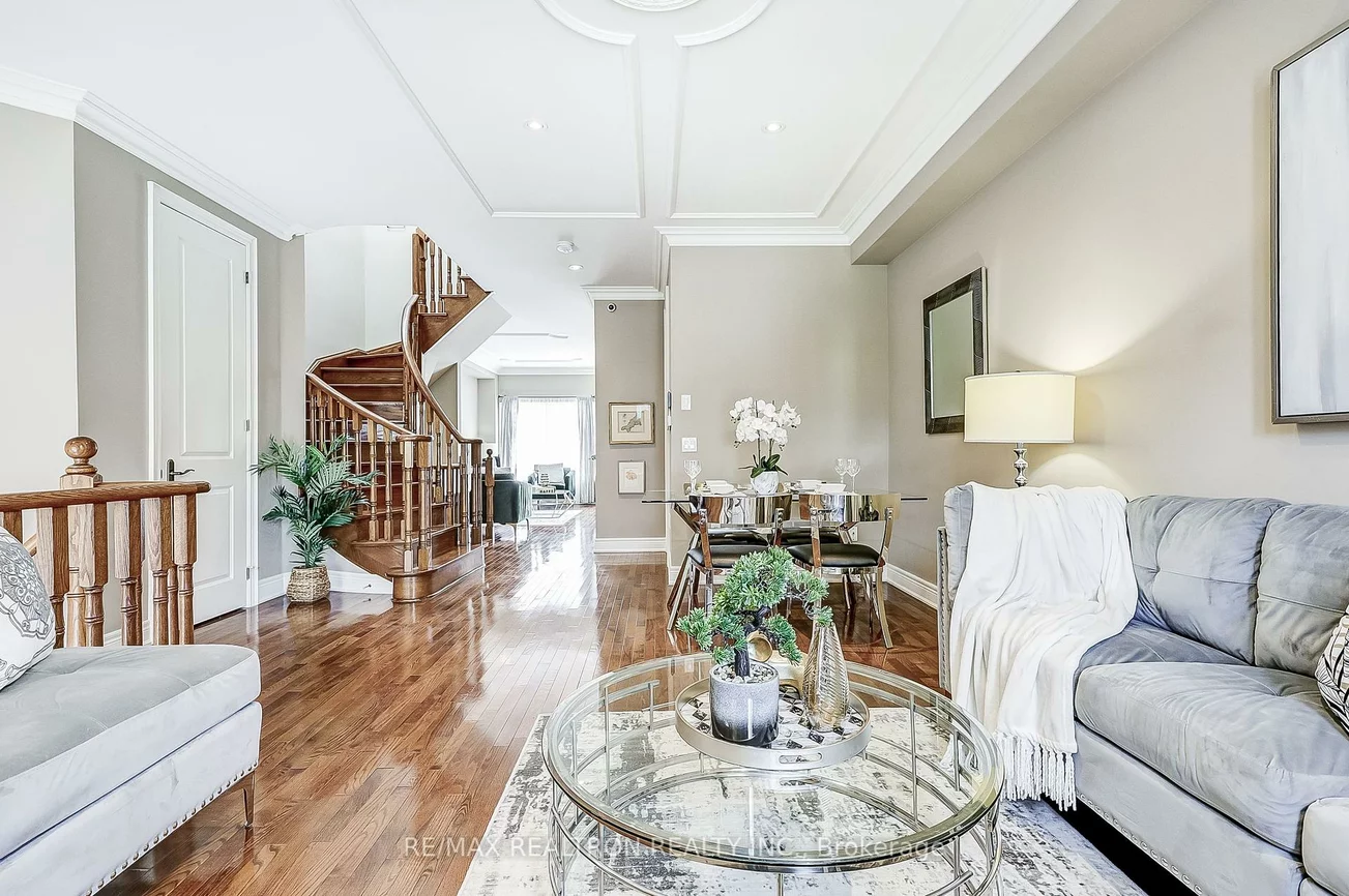 61, Golden Spruce, Maple, Vaughan