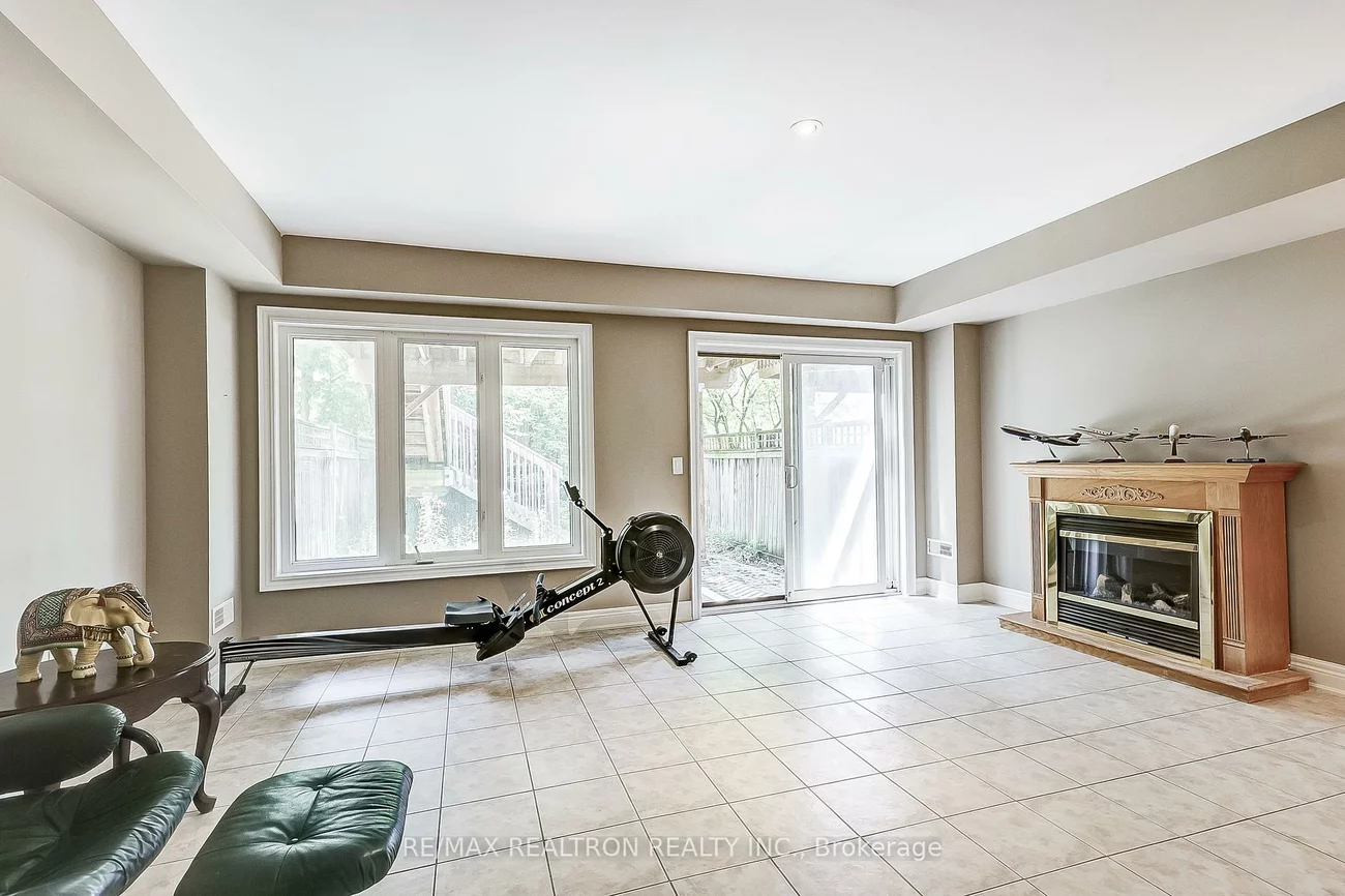 61, Golden Spruce, Maple, Vaughan